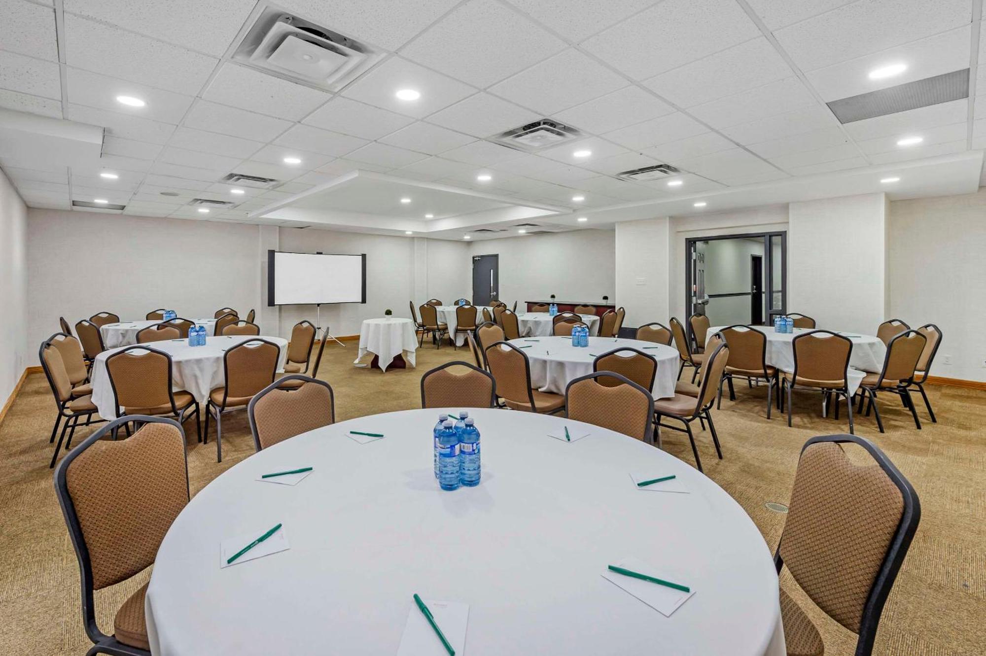 Quality Inn Оттава Екстер'єр фото